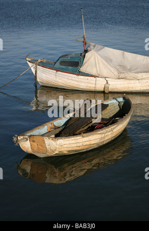 Boote auf dem Fluss Blackwater in Essex Stockfoto