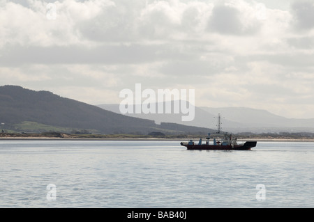 Der Lough Foyle ferry tragen Autos zwischen Magilligan point Nordirland und Greencastle in der Republik Irland Stockfoto