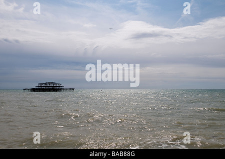 Blick auf die Reste der West Pier, Brighton Stockfoto