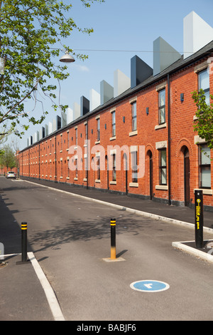 UK England Salford Langworthy Schornstein Park beschränkt Auto Zugang Poller blockiert terrassenförmig angelegten, unbefugte Straßenbahnen Stockfoto