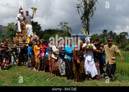 Indonesien, Bali, Feuerbestattung Zeremonie in der Nähe von Ubud Stockfoto