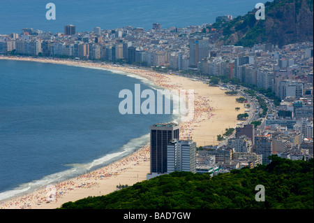 Blick auf Copacabana Strand vom Zuckerhut in Rio De Janeiro, Brasilien Stockfoto