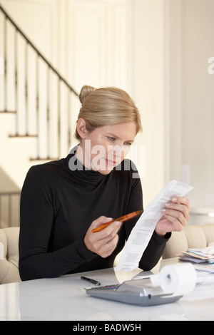 Frau Bookeeping Stockfoto