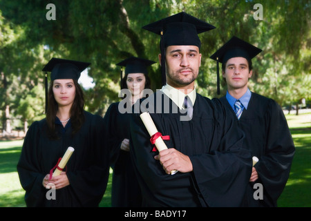 Porträt des College-Absolventen Stockfoto