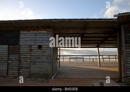 Geschlossen Fischer Stall am Strand Punta del Diablo, Uruguay Stockfoto