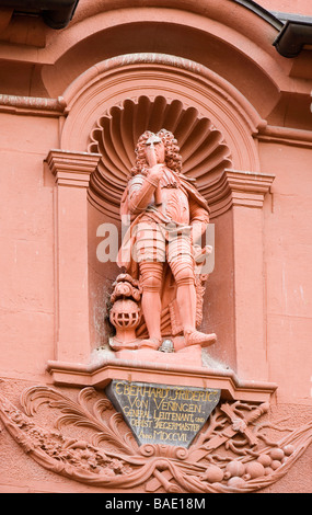 Deutschland, Baden-Württemberg, Heidelberg, Barockhaus, Heimat der Riesen, Haus Zum Riesen, monumentale Statue von Baron Friedrich von Stockfoto