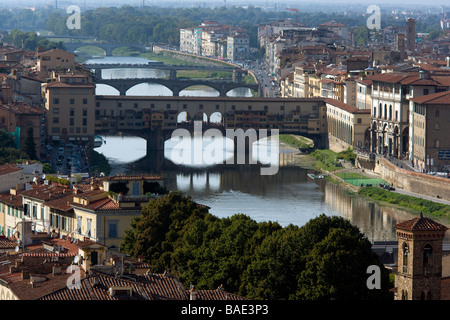 Ponte Vecchio, Fluss Arno, Florenz, Toskana, Italien Stockfoto