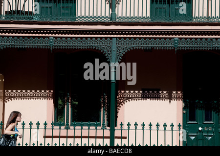 Sergeant Majors Zeile eins der Häuser mit ausgefallenen Balkon The Rocks Sydney NSW Australia Stockfoto