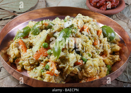 Gemischte Dal ist eine einzigartige Kombination aus verschiedenen Linsen gekocht mit indischen Gemüse und Gewürzen Stockfoto