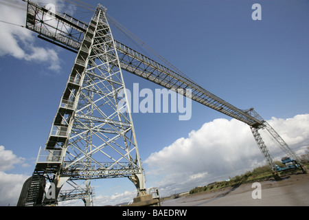 Stadt von Newport, Wales. Der Klasse I aufgeführten Newport Schwebefähre über den Fluss Usk. Stockfoto