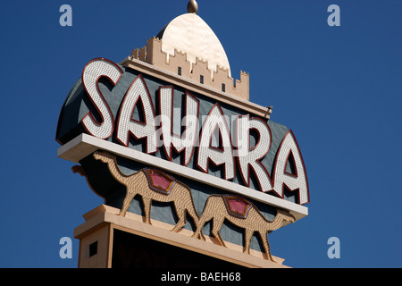 Nahaufnahme von der Sahara Hotel und Casino Neon melden Sie Las Vegas Boulevard Las Vegas Nevada, Usa Stockfoto