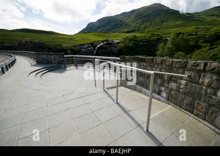 Aussichtsplattform auf der A82 Straße durch Glen Coe, Highland Region, Scotland, UK Stockfoto