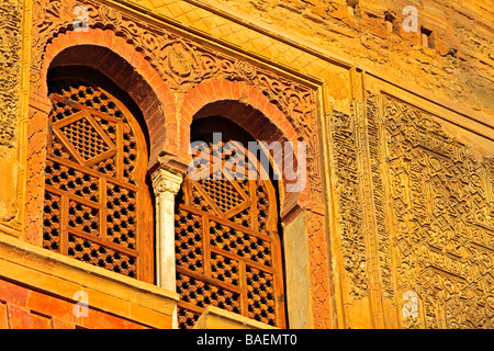 Windows The Wine Tor Puerta del Vino, führt durch die Alcazaba an der Alhambra (La Alhambra) ein UNESCO-Weltkulturerbe. Stockfoto