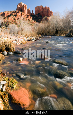 Blick auf Kathedrale Rock von Mondsichel Ranch - Sedona, Arizona Stockfoto