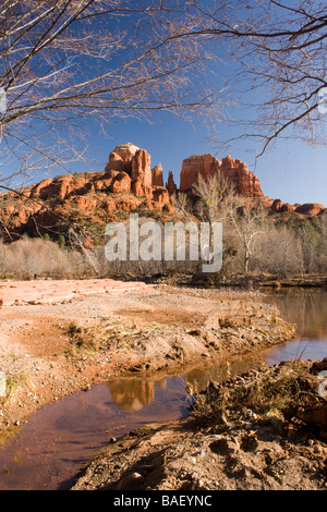 Blick auf Kathedrale Rock von Mondsichel Ranch - Sedona, Arizona Stockfoto