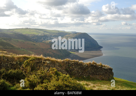 North Devon Coast Blick vom Vorland in Richtung Lynton und Lynmouth Stockfoto