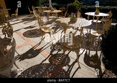 Bok Tower Gardens nationalen historischen Wahrzeichen Lake Wales Florida Outdoor Patio im blauen Palmetto Cafe Stockfoto