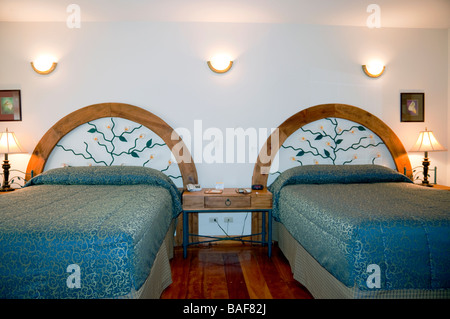 Ein Innenliegendes Zimmer im El Rodeo Hotel in San Jose, Costa Rica, Mittelamerika Stockfoto