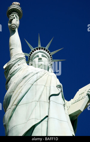 Replik der Freiheitsstatue vor New York New York Hotel &amp; Casino Las Vegas Nevada, usa Stockfoto