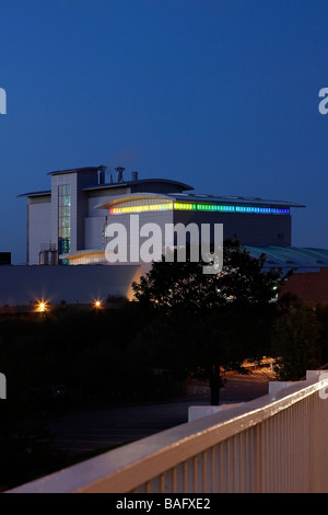 Onyx-Fabrik, Sheffield, Vereinigtes Königreich, Claire Brew, Onyx Fabrik Blick von der Brücke. Stockfoto