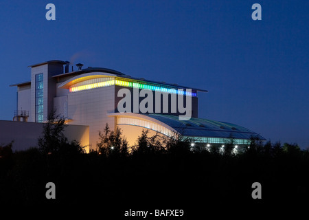 Onyx-Fabrik, Sheffield, Vereinigtes Königreich, Claire Brew, Onyx Fabrik-Ansicht vom Feld. Stockfoto