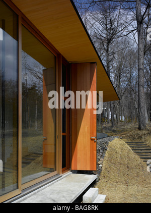 Karuizawa, Japan, Atelier Bow-Wow, Haus, Haus Kran Kran Außenansichten. Stockfoto