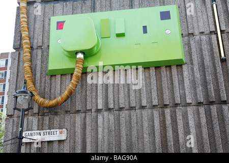 Der riesige Plug-Skulptur, Ganton Street, London Stockfoto