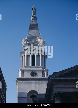 St Georges Church, London, Vereinigtes Königreich, Hawksmoor und Molyneux Kerr, Kirche St. Georges Blick auf Kirchturm. Stockfoto