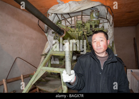 Eine Canon verwendet als Teil Chinas Hagelflieger Projekt zu versuchen und Regen zur Bekämpfung des Klimawandels induzierte Trockenheit Stockfoto