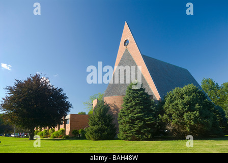 Columbus Indiana Architektur First Baptist Church 1965 von Architekt Harry weese gebaut. Die US-amerikanischen National Historic Landmark Stockfoto