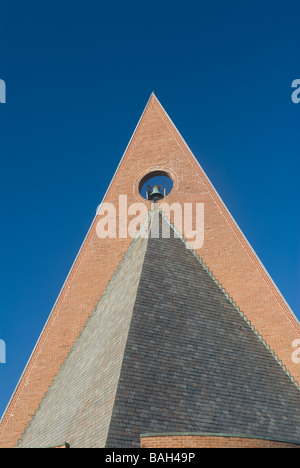 Columbus Indiana Architektur First Baptist Church 1965 von Architekt Harry weese gebaut. National Historic Landmark Stockfoto