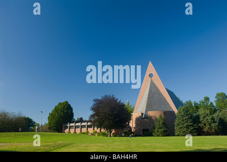 Columbus Indiana Architektur First Baptist Church 1965 von Architekt Harry weese gebaut. Die US-amerikanischen National Historic Landmark Stockfoto