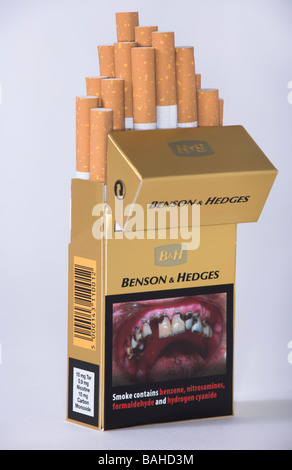 Zigarette-Paket-Warnung Stockfoto