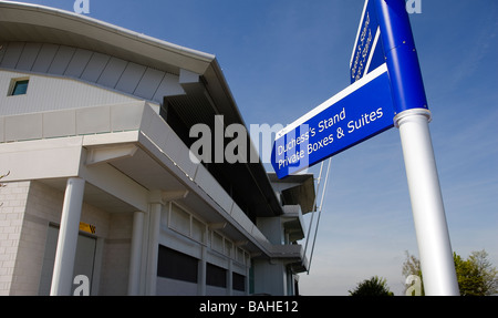 Ein Schild an die neue Herzogin Stand bei Epsom Down Race Course in Surrey England UK Stockfoto