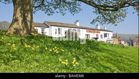 Das "Rose und Krone" Inn at Bainbridge in Wensleydale, North Yorkshire, Großbritannien Stockfoto