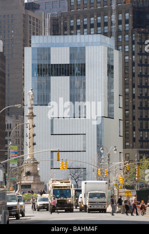 Museum für Kunst und Design überarbeitet 2008 New York City Columbus Circle Stockfoto