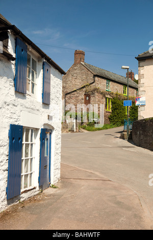 UK Gloucestershire Forest of Dean Blakeney Dorf Zentrum attraktive Ferienhäuser auf der Rückseite Straße Stockfoto