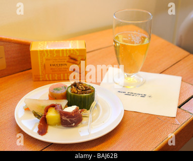 Erstklassige Vorspeisen und Champagner, Air France La Premiere (AF) Stockfoto