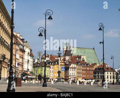 Die Gebäude der Altstadt in Warschau im sonnigen Tag. Polen. Stockfoto