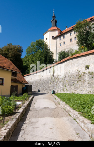 Weg bis zur Kirche Sofja Loka Slowenien Osteuropa Stockfoto