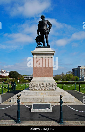 Die Statue von Sir Francis Drake auf die Hacke in Plymouth in Devon, Großbritannien Stockfoto