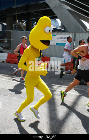London-Marathon-Läufer 26 04 09 Stockfoto