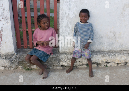 Bruder und Schwester Fort-Dauphin-Taolagnaro-Madagaskar-Afrika Stockfoto