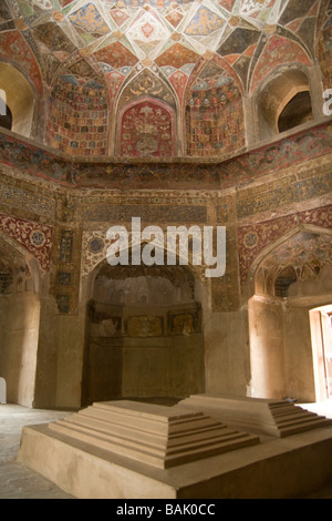 Indien Uttar Pradesh Agra Chini Ka Rauza Grab des Allama Afzal Khan Mullah Stockfoto