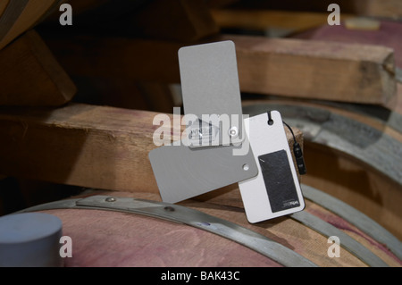 der Einsatz einer WhiBal graue Karte zur Farbtemperatur Stockfoto