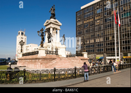 Chile, Valparaiso Region, Valparaiso, le Centre, Statue von Arturo Prat Stockfoto