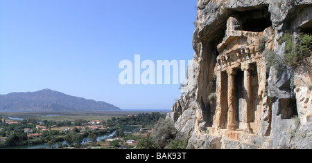 Atemberaubende lykischen Felsengräber mit Blick auf Dalyan in der Türkei Stockfoto