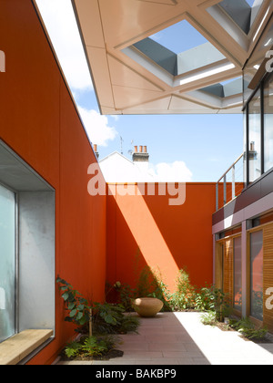 Maggie's Centre, London, Vereinigtes Königreich, Rogers Stirk Harbour + Partner, Maggie's Centre Dach Detail. Stockfoto