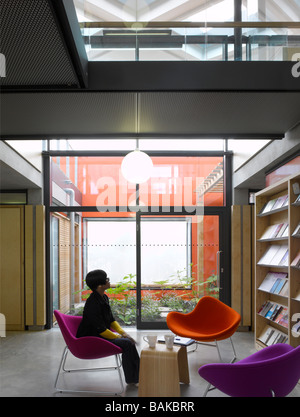 Maggie's Centre, London, Vereinigtes Königreich, Rogers Stirk Harbour + Partner, Maggie Zentrum Innenraum. Stockfoto