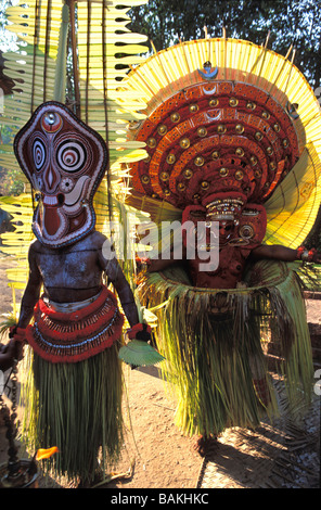 Indien, Bundesstaat Kerala, Kannur, Pallipram Kavu Tempel, Teyyams Gulikan und Puthiya Bhagavathi, Teyyam ist ein Tanz-ritual Stockfoto